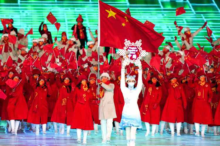 北京冬奥会闭幕式旗手